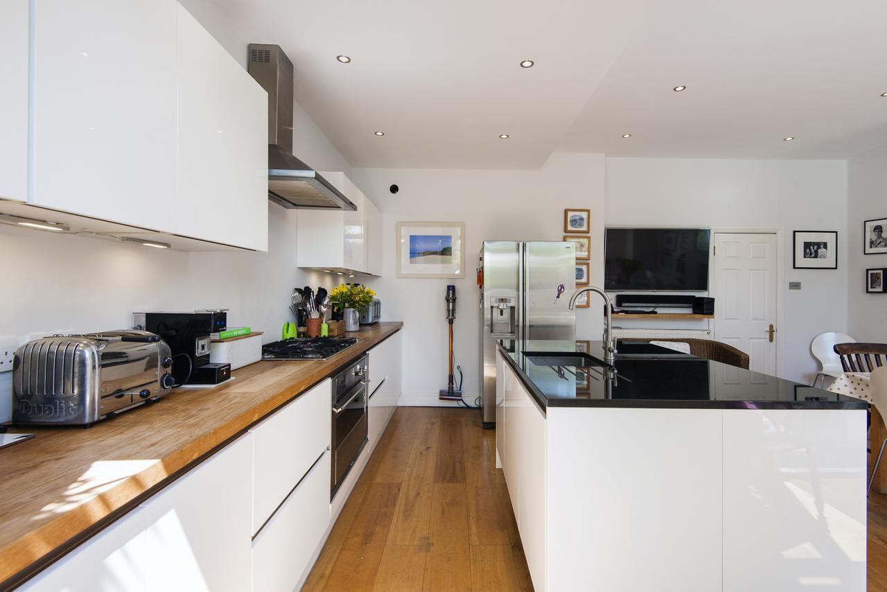 Casa vacanze Enchanting Southfields By King George's Park